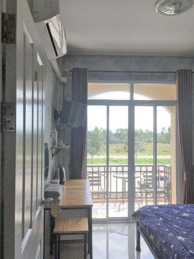 Innkhun House Urt Suratthani Airport Surat Thani Exterior foto