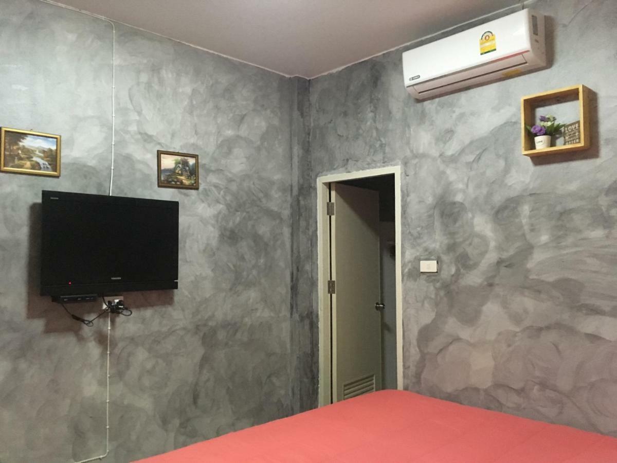 Innkhun House Urt Suratthani Airport Surat Thani Exterior foto