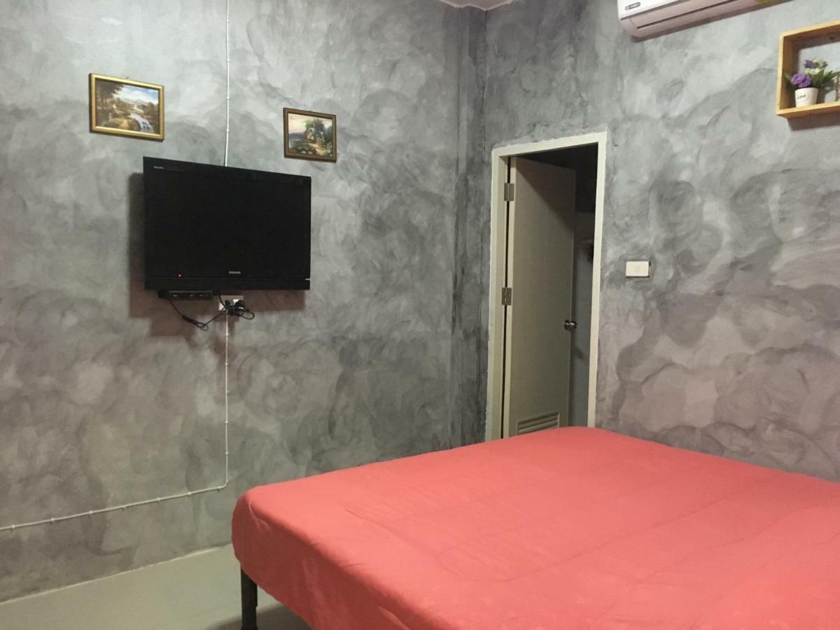 Innkhun House Urt Suratthani Airport Surat Thani Exterior foto