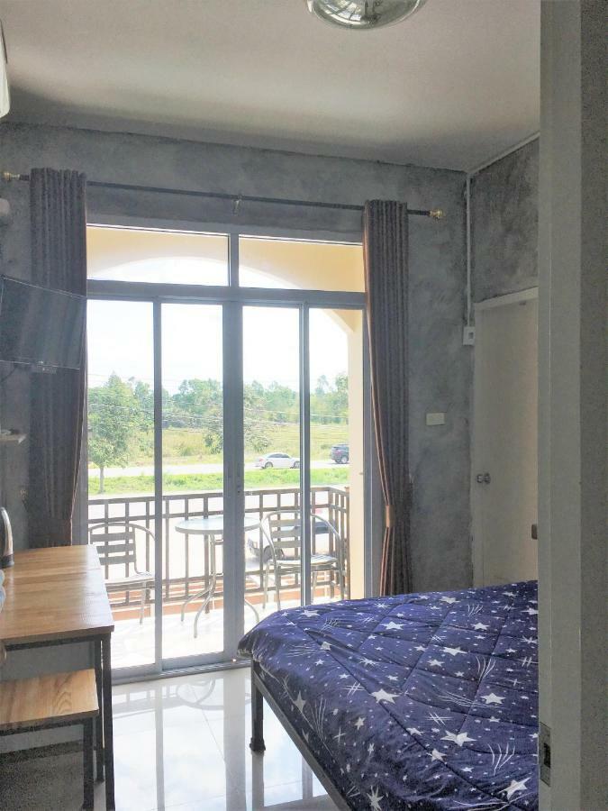 Innkhun House Urt Suratthani Airport Surat Thani Exterior foto
