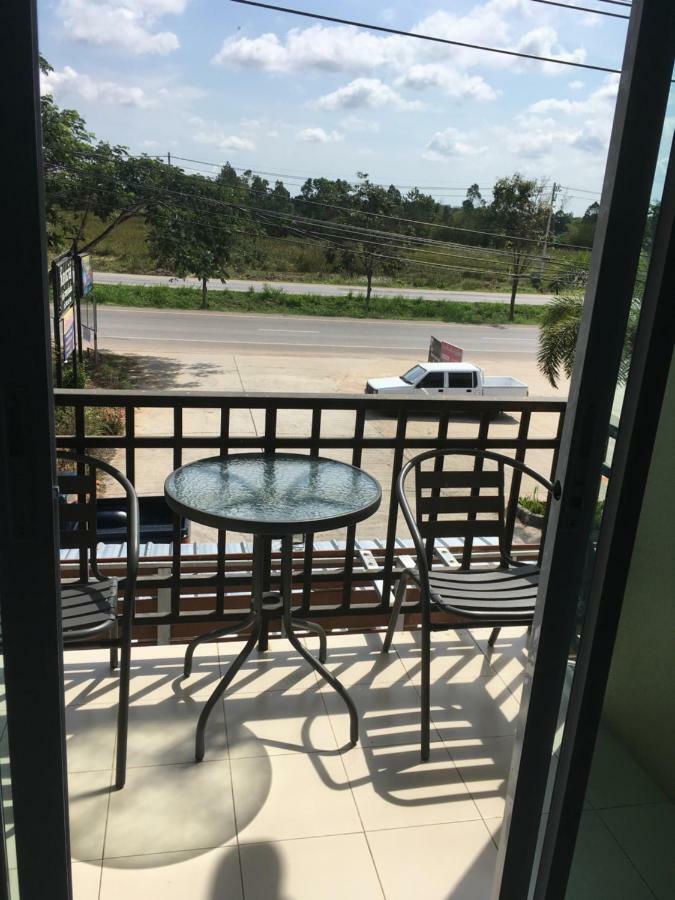 Innkhun House Urt Suratthani Airport Surat Thani Exterior foto